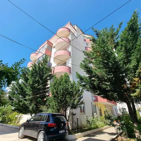 Apartman Friendly Golem